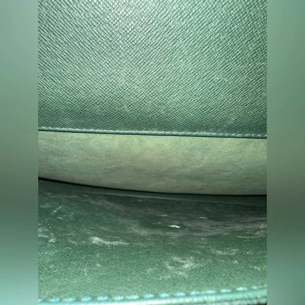 Louis Vuitton Large Green Taiga Leather Briefcase - Picture 10 of 12